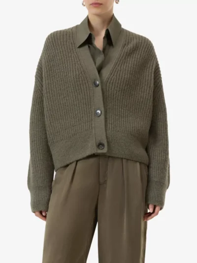Closed Vest