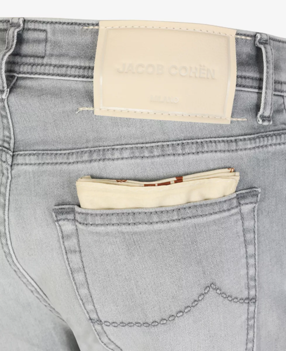 Jacob Cohen Nick slim - Lichtgrijs 2 Jacob Cohen Jacob Cohen Nick slim - Lichtgrijs