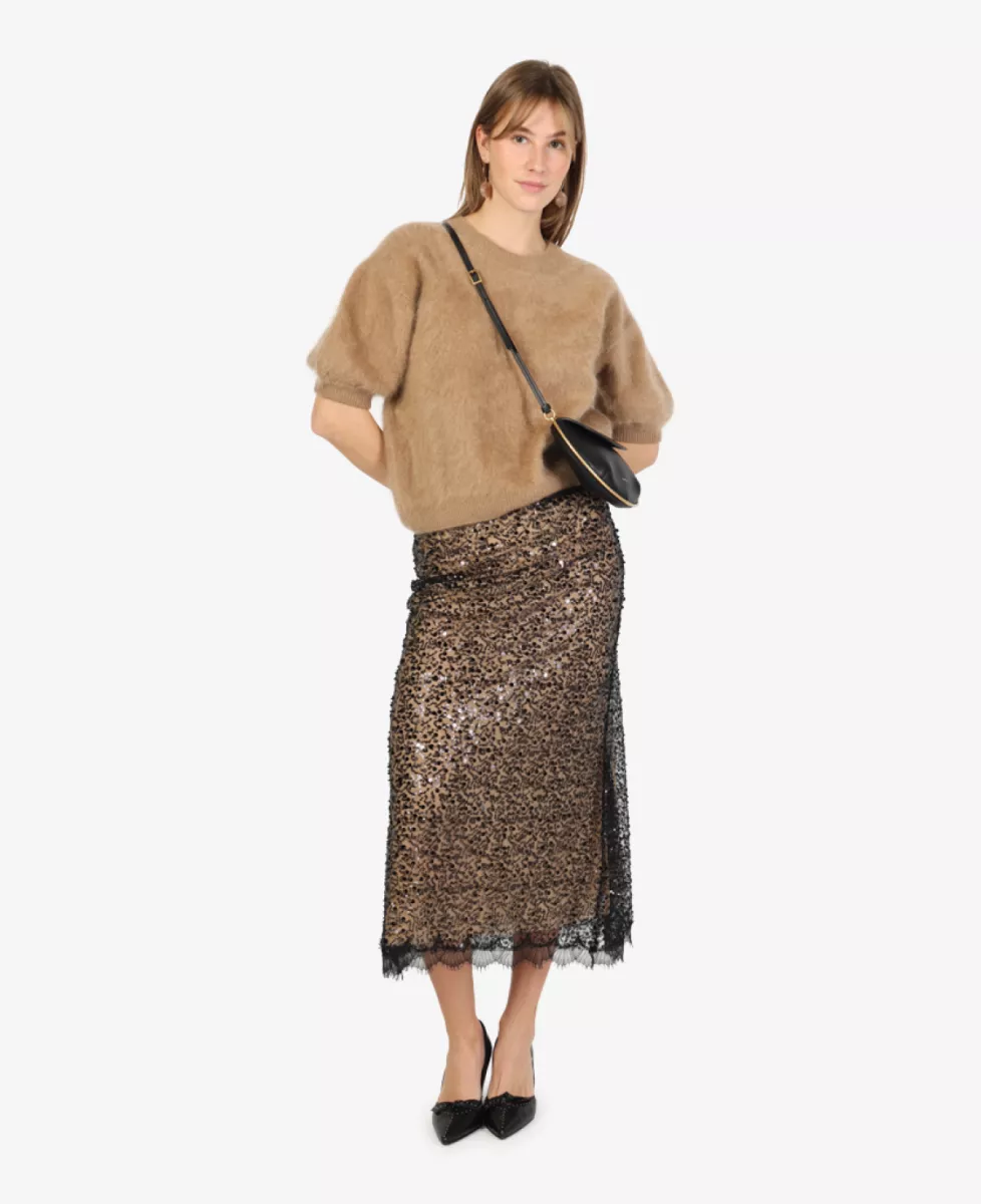 Lisa Yang Trui - Camel 2 Lisa Yang Lisa Yang Trui - Camel