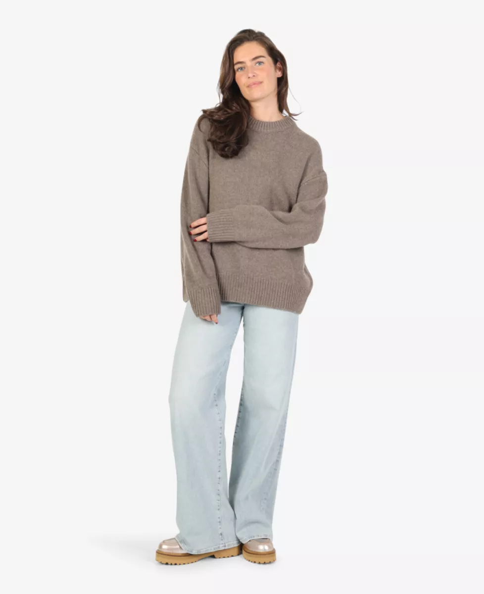 Lisa Yang Trui - Taupe 3 Lisa Yang Lisa Yang Trui - Taupe