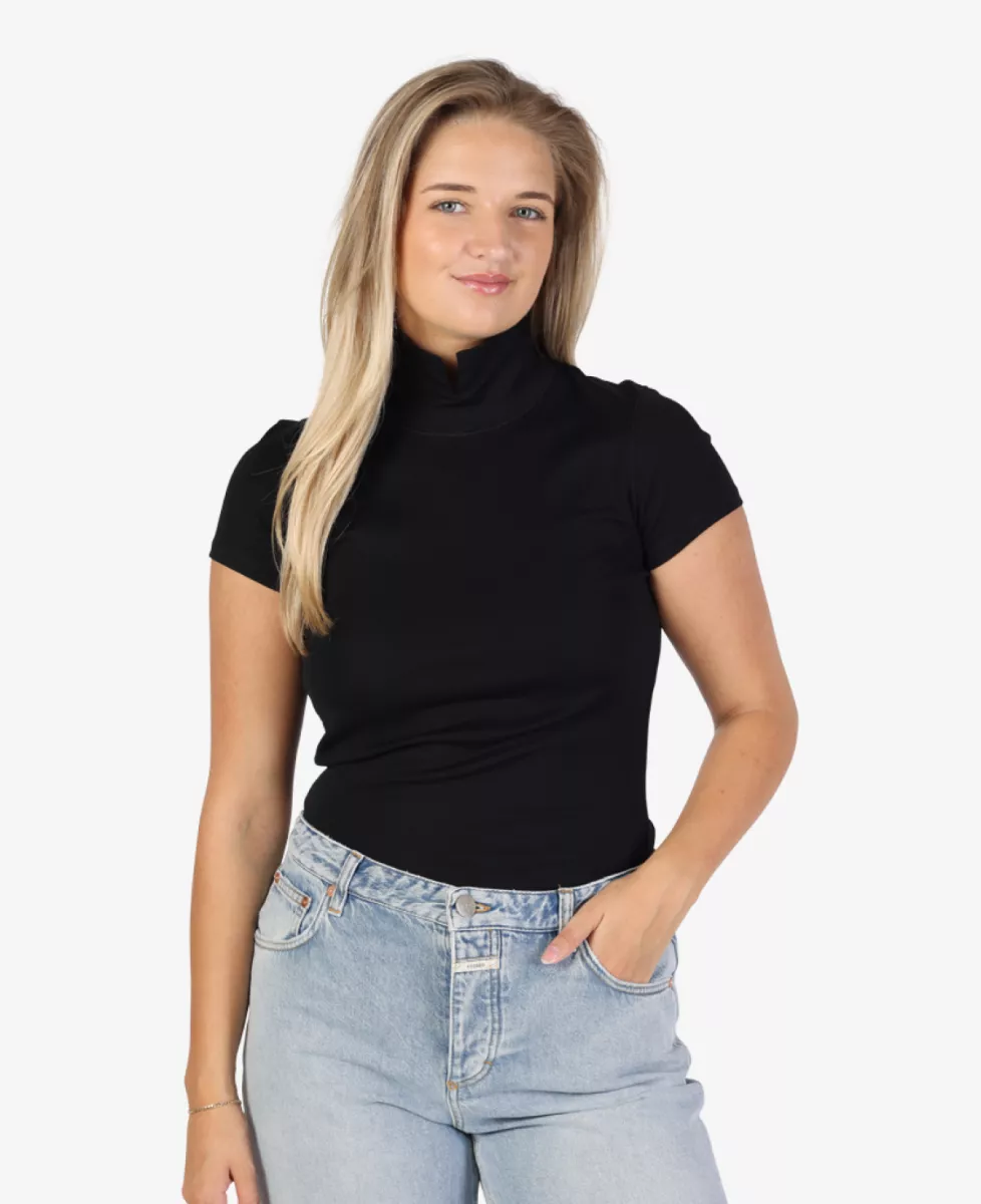 Marc Cain tshirts & tops Xa 48.55 j14 Zwart 2 Marc Cain Additions Marc Cain tshirts & tops Xa 48.55 j14 Zwart