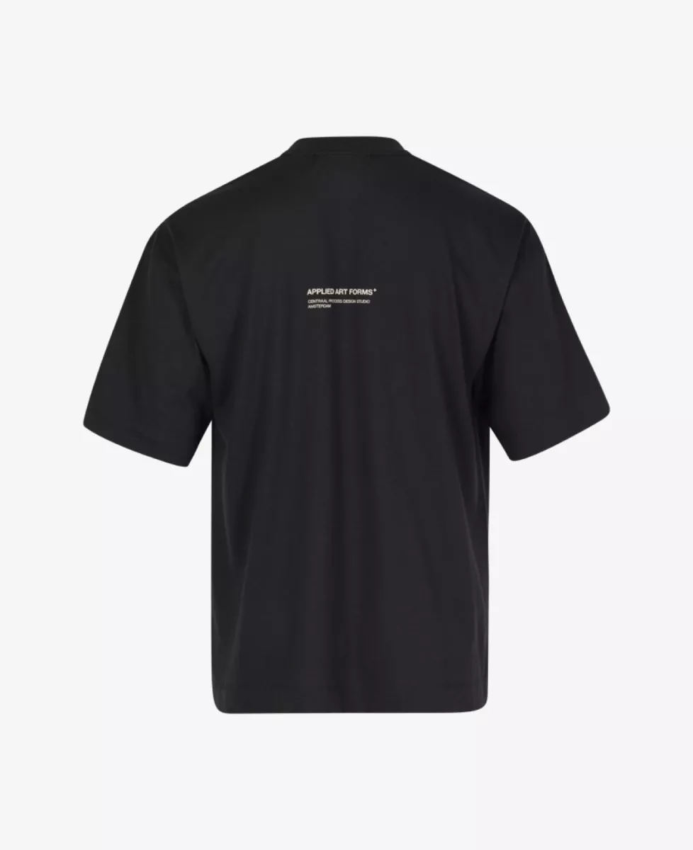Applied Art Forms 93-G Front Graphic Oversized Tee - Zwart 2 Applied Art Forms Applied Art Forms 93-G Front Graphic Oversized Tee - Zwart