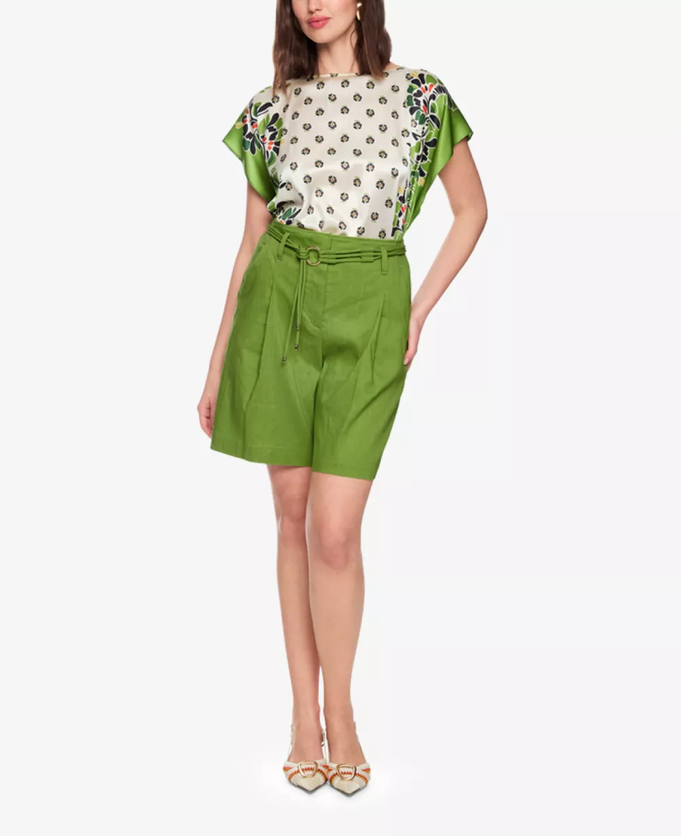 Marc Cain Collections Shorts WARANGAL - garden green 2 Marc Cain Collections Marc Cain Collections Shorts WARANGAL - garden green