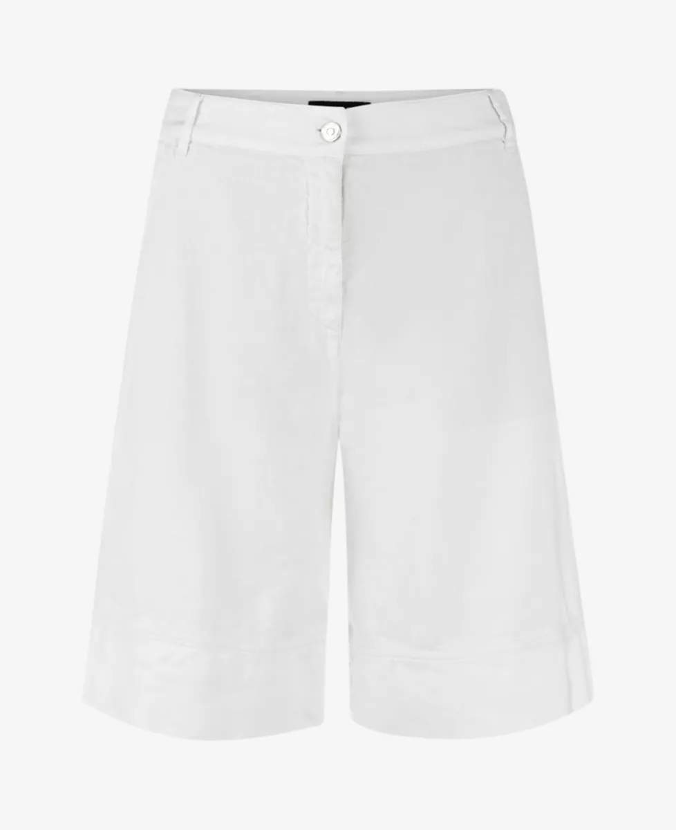 Marc Cain Sports Shorts WAUKEE - white 1 Marc Cain Sports Marc Cain Sports Shorts WAUKEE - white