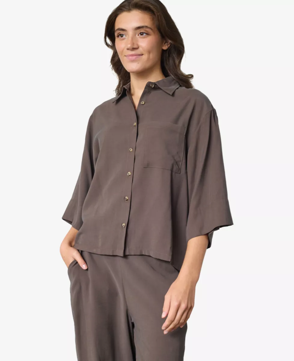 Sisters Point Shirt km - Bruin 3 Sisters Point Sisters Point Shirt km - Bruin