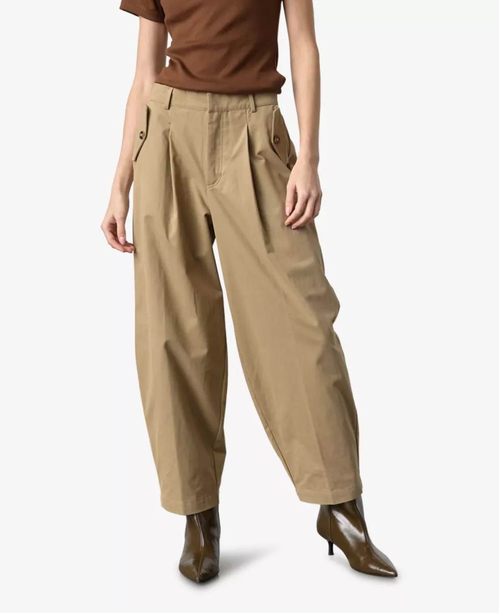 Sisters Point Pantalon - 206 D. Sand 2 Sisters Point Sisters Point Pantalon - 206 D. Sand