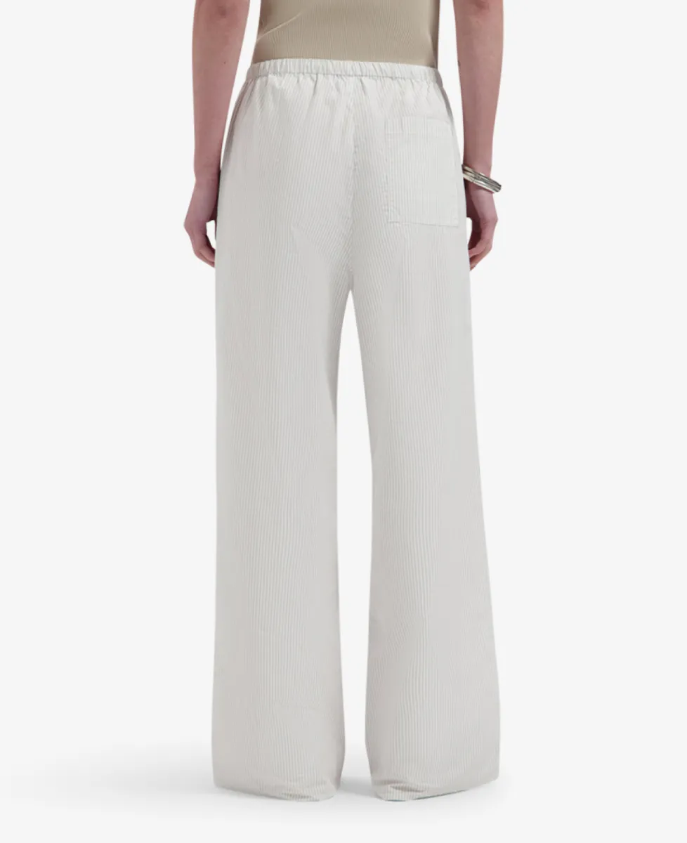 Olaf Broek - OFFWHITE/TREEHOUSE 4 Olaf Olaf Broek - OFFWHITE/TREEHOUSE
