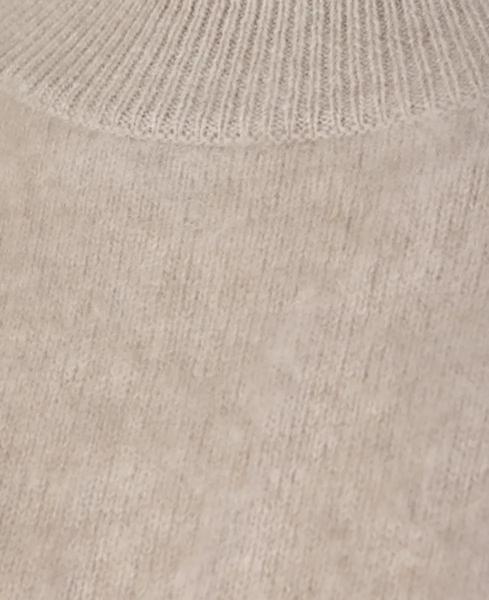 Lisa Yang Trui - Sand brushed 3 Lisa Yang Lisa Yang Trui - Sand brushed