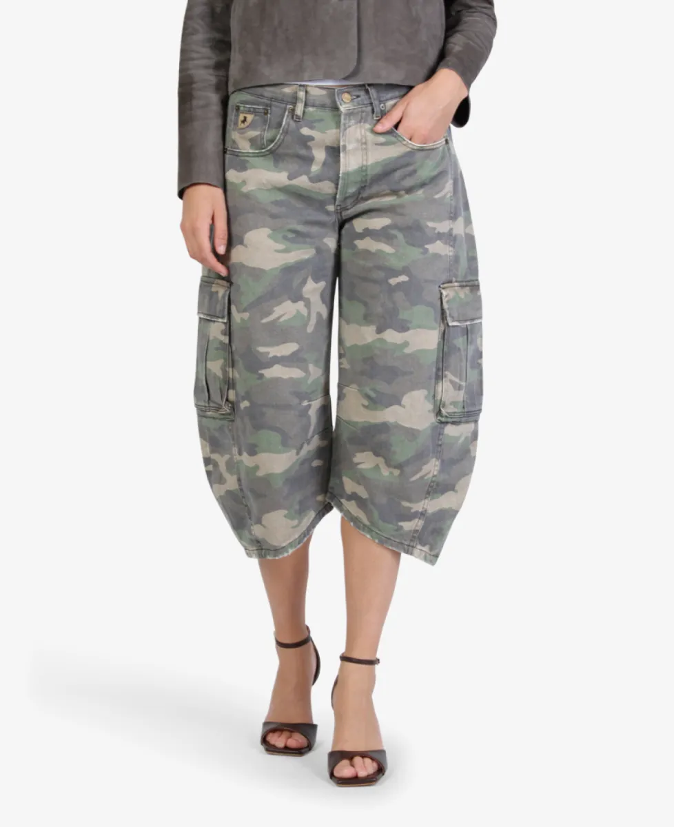 Lois Bermuda - 8380 2 Lois Lois Bermuda - 8380