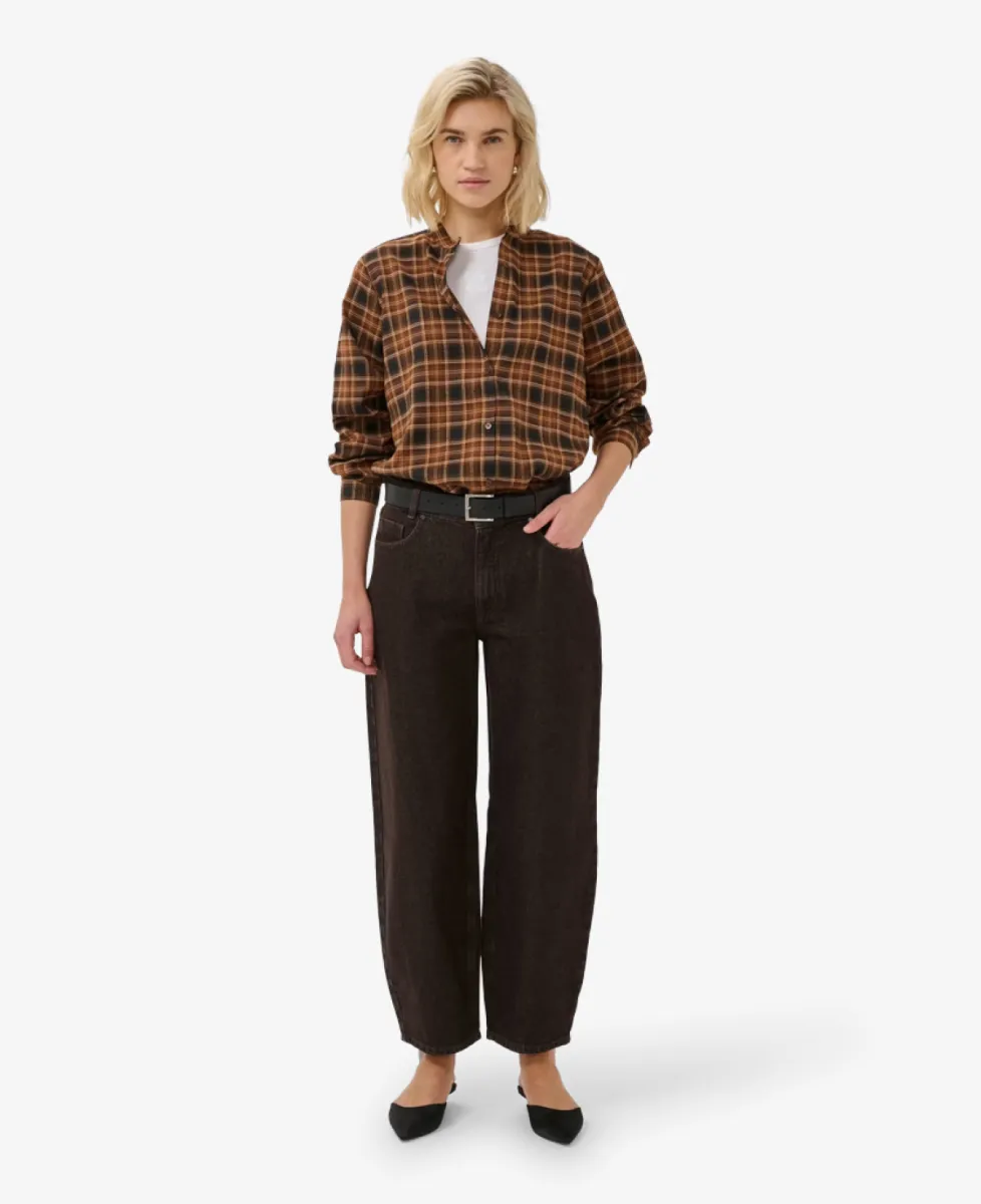 My Essential Wardrobe Jeans - 109758 Dark Brown 2 My Essential Wardrobe My Essential Wardrobe Jeans - 109758 Dark Brown