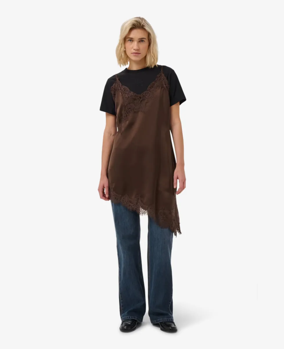 My Essential Wardrobe Jurk - 109345 Dark Brown 3 My Essential Wardrobe My Essential Wardrobe Jurk - 109345 Dark Brown